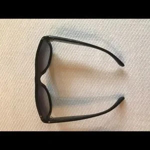 CHANEL | Accessories | Chanel Sunglasses Authentic Black W  display picture 2